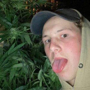 Meet your Posher, Wacey